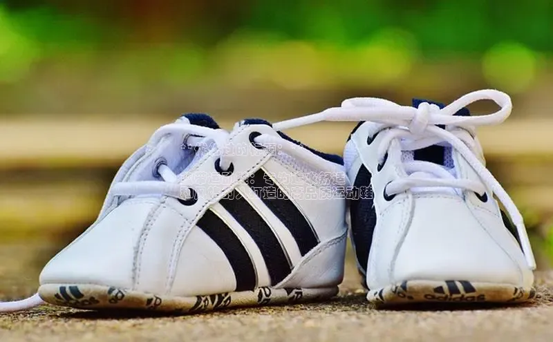 意昂官网注册天键股份**优化过的标题：**

蓝带运动鞋：专为追求舒适
和风格的人打造的高品质运动鞋