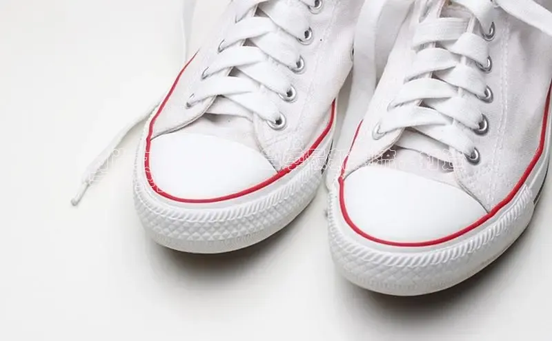 意昂体育入口百度技术学院时尚女靴 2024：当季最新潮流，打造
完美穿搭