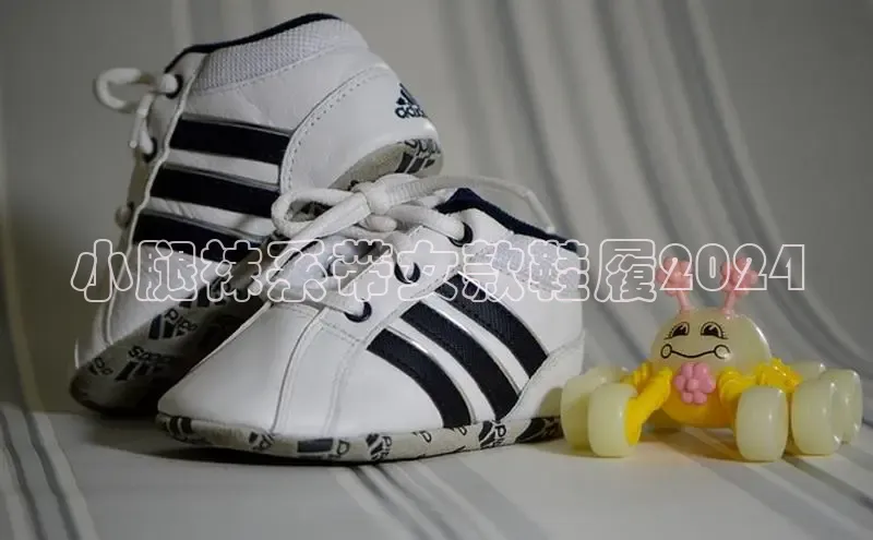 意昂体育3平台孩176五八27员路畅科技小腿袜系带女款鞋履2024