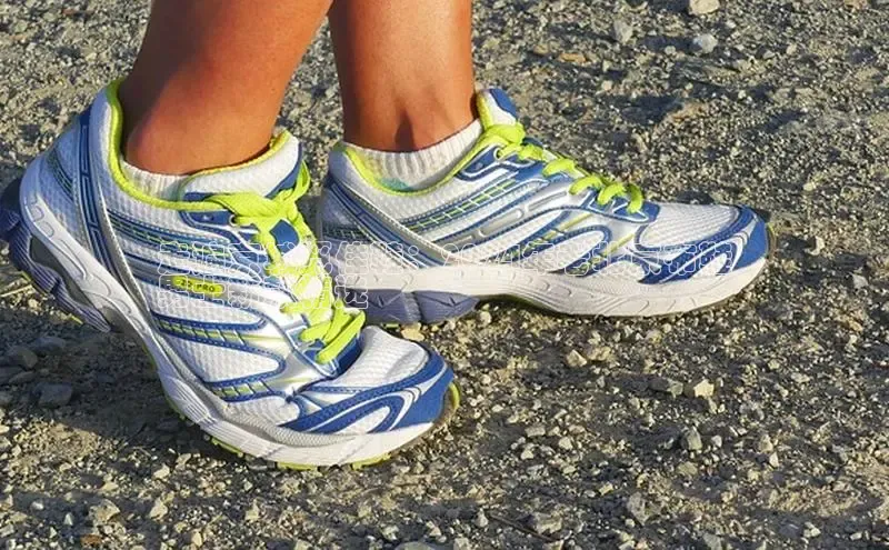 意昂体育葛科技走遍京城觅佳鞋：2024年老北京布鞋
男士新款精选