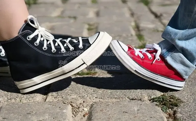 意昂体育3娱乐用176五八27从极氪智能科技**搜索引擎优化 (SEO) 优化的新标题：**

华山
徒步指南：穿着运动鞋征服圣山